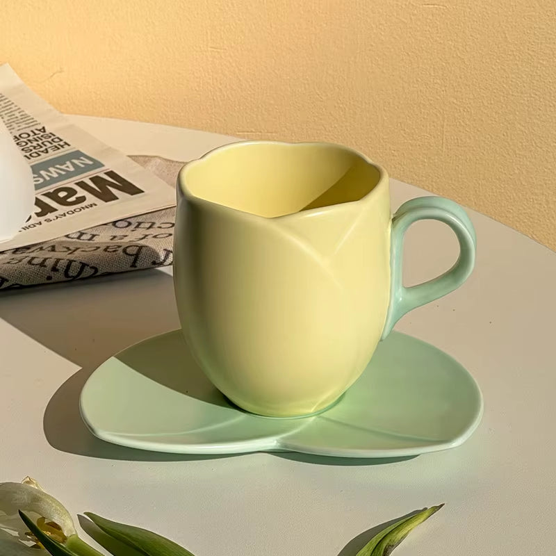 Ceramic Tulip Cups Mug Saucers Suits with Tray Flower-Shaped Coffee Cups Saucers, Lovely Drink Cups